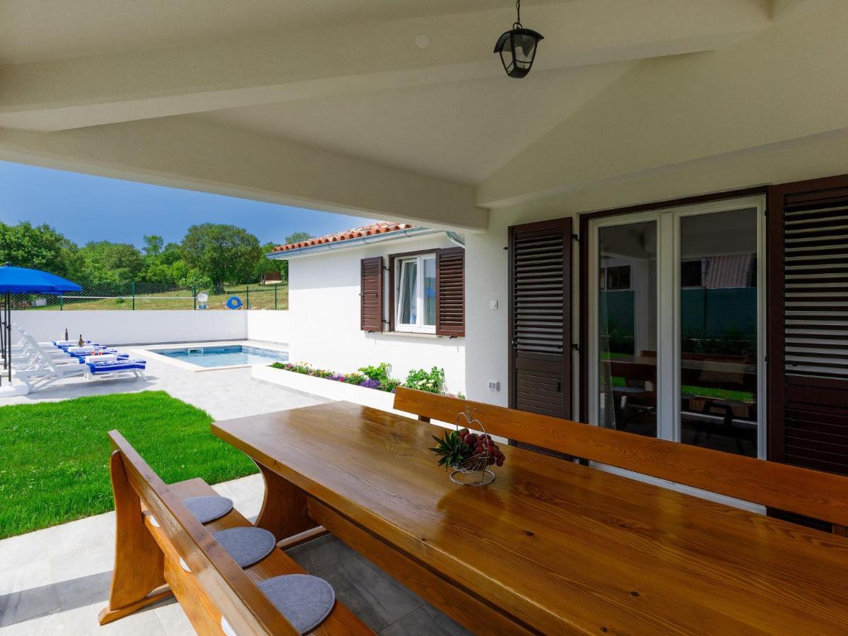 Holiday Home Casa Gverino By Interhome Plomin Exterior photo